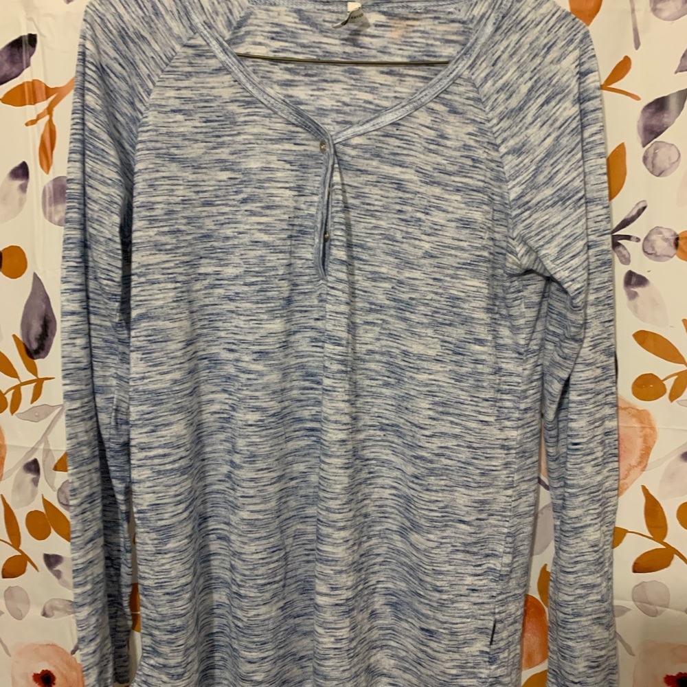 🔥5/$25 Reverse Top Sz M